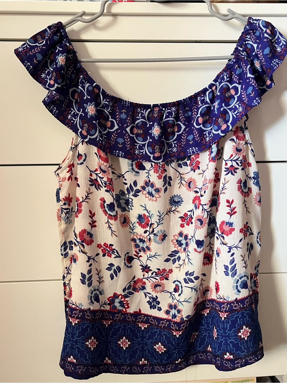Floral Off-Shoulder Ruffle Top - Picture 2 of 5